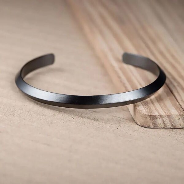 Aries Titanium Steel Bracelet Black – NEKO